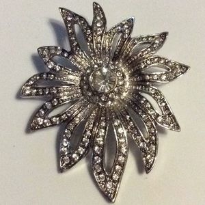 Vintage Rhinestone Starburst Brooch